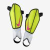NIKE PROTEGGA FLEX FOOTBALL SHIN GUARD